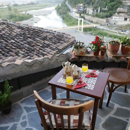 Guest House Mikel Берат Екстер'єр фото