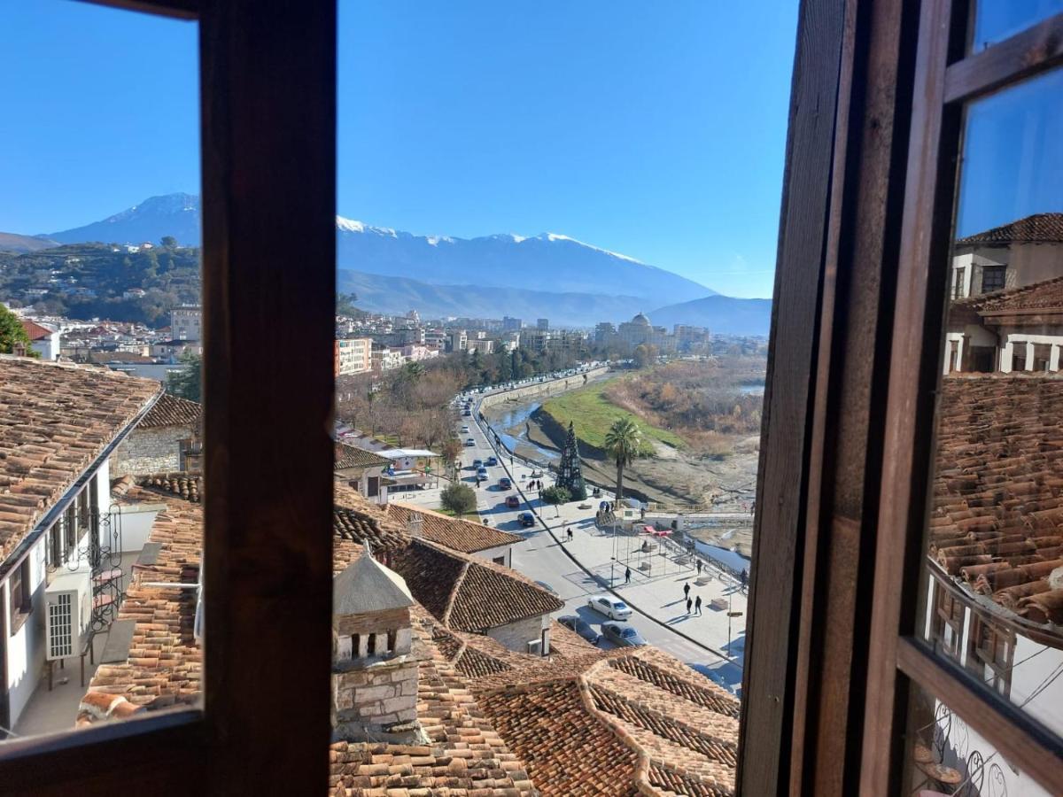 Guest House Mikel Берат Екстер'єр фото