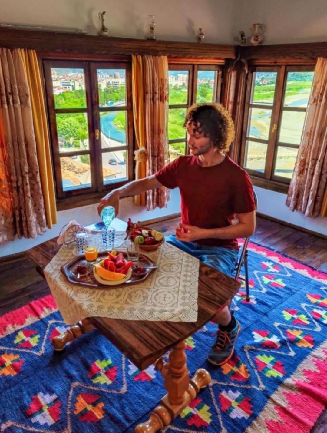 Guest House Mikel Берат Екстер'єр фото