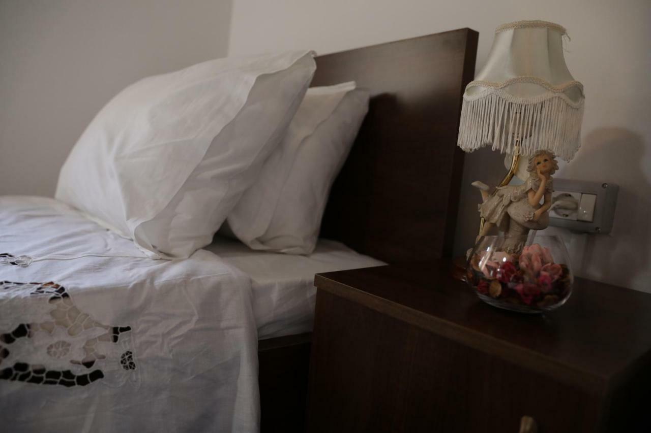 Guest House Mikel Берат Екстер'єр фото