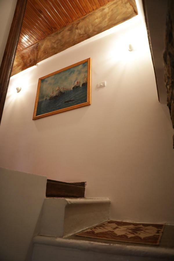 Guest House Mikel Берат Екстер'єр фото